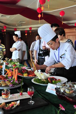 2011海洋节海洋餐饮创意烹饪大赛举行复赛
