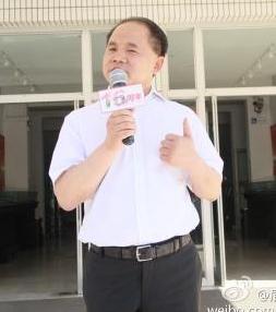 眉州东坡成长十六年“眉州勋章”授牌仪式