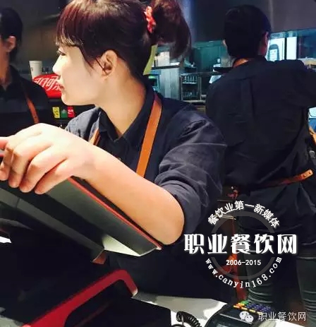 大董烤鸭汉堡完胜麦肯