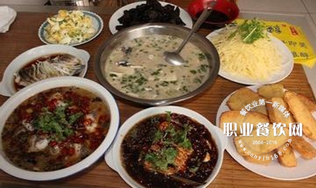 新区餐企盯上外卖