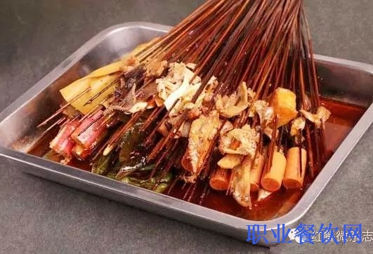火锅、冒菜、串串香分不清，甭说本身是厨师！