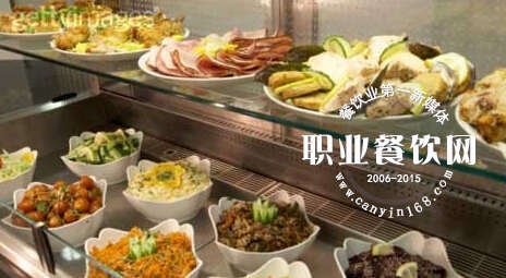 自助餐里现陶瓷碎片 赔偿顾客5988元