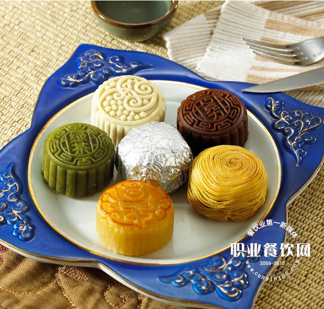 餐饮人试试这些手段卖月饼