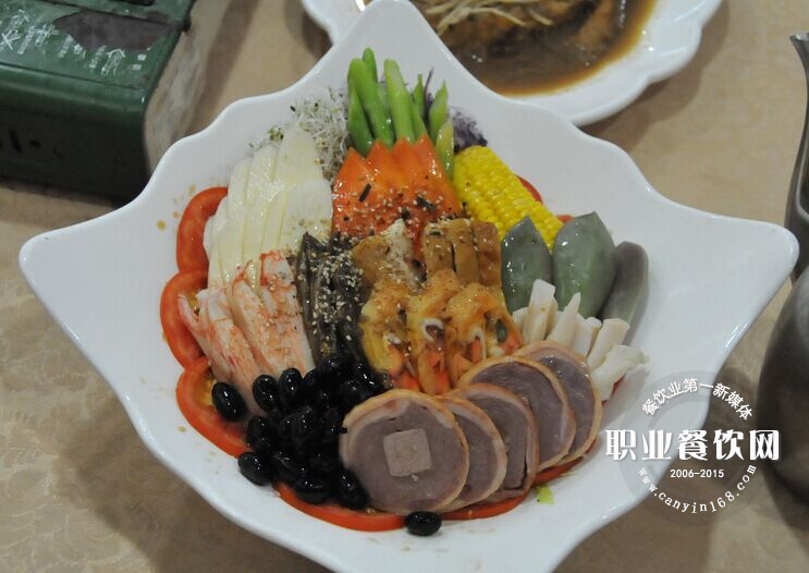 餐厅过剩 2016做餐饮更像是赌博？