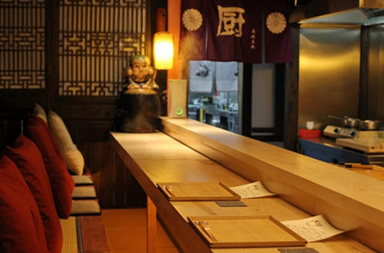 沈阳现“高逼格”餐厅 800美元/位
