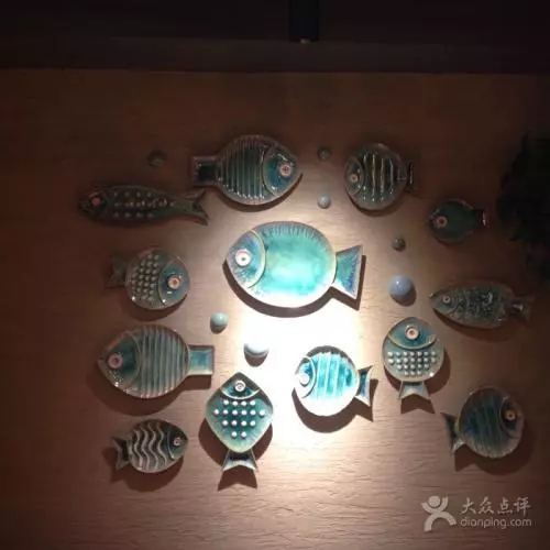 这家餐馆没有厨师，翻台率高达8次，月入45万！