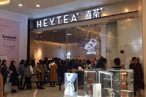 喜茶、coco都做外卖了！茶饮市场路在何方？