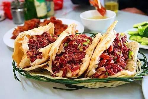假驴肉被曝光，数万家驴肉火烧店恐面临灭顶之灾
