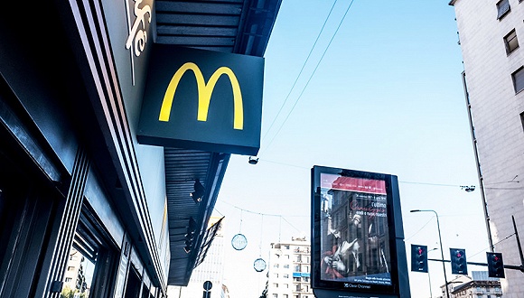 洋餐饮探索个性化新市场，纷纷开设子旗舰店