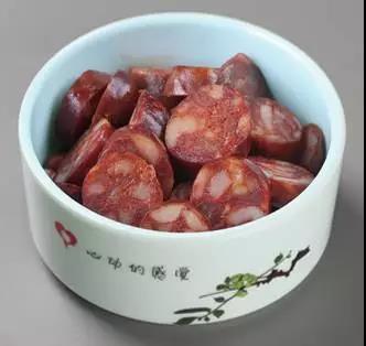 酸菜鱼店日翻台10次，118平月流水近60万