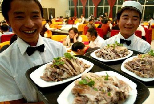 2017安徽餐饮收入赶超北京、上海，市民“抱怨”外出用餐难