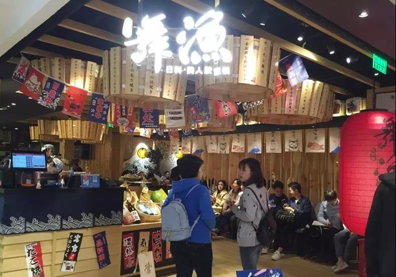 呷哺呷哺等都在开大店，他们看到了未来餐饮什么趋势？