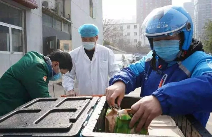 疫情期营业日记：外卖订单涨6倍，我想尽了各种办法