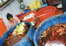 潲水油煲出“加加鸡煲”