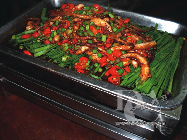 长沙两家土老大 经营理念打擂台_经营策略_职