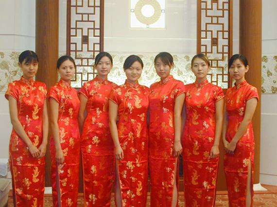 服务员日常行为规范及要求