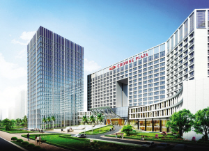 为加速龙岗五星级酒店配套的步伐，开创龙岗新的商务未来，珠江皇冠假日酒店将于6月底试营业。